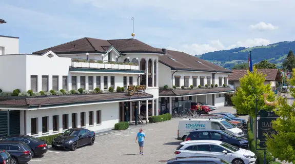 BH_Ostflügel_Aussenbereich_16 08 19_0017_low.jpg