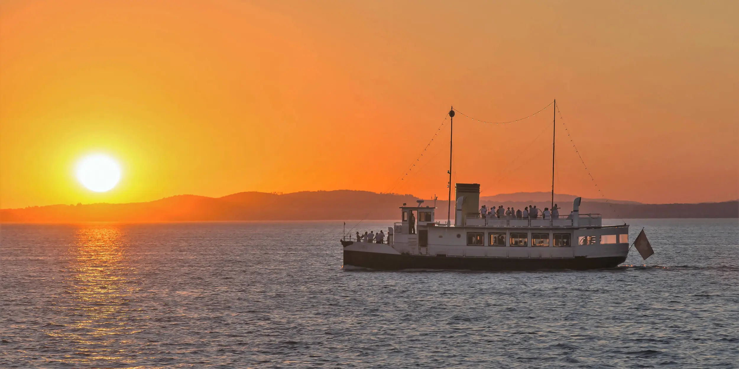 Sunset Cruise - Bad Horn
