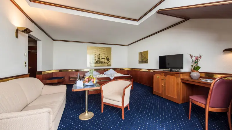 Junior Suite, lakeside