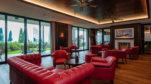 Lobby Bar Bad Horn