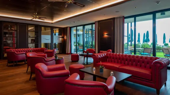 Lobby Bar Bad Horn