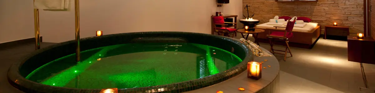 Private Nautical Spa Suite
